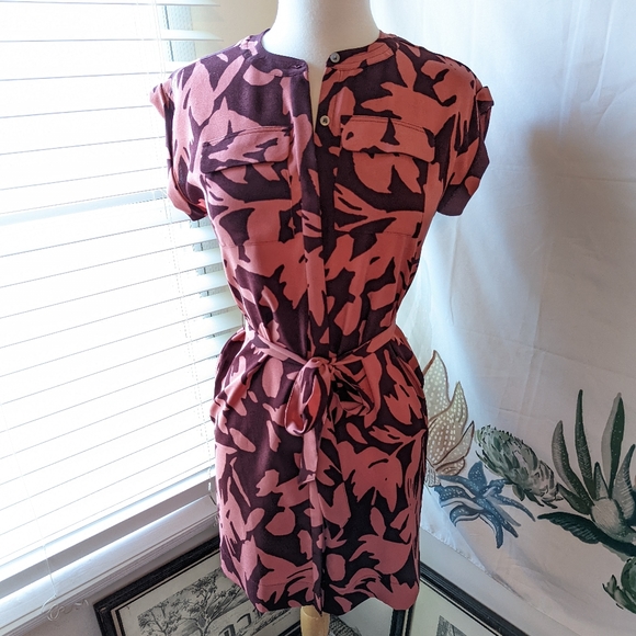 LOFT Dresses & Skirts - Loft Dress. A04